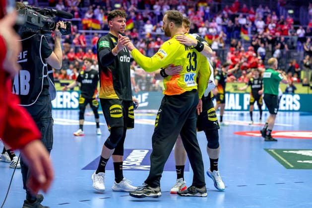 24 01 2026, Handball, Men s EHF EURO 2026, Germany Norway, Jyske Bank Boxing in Herning, Denmark, Main Round Happy faces after the win against Norway Marko Grgic Germany 71 next to Andreas Wolff Germany 33 Denmark