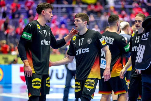 24 01 2026, Handball, Men s EHF EURO 2026, Germany Norway, Jyske Bank Boxing in Herning, Denmark, Main Round Happy faces after the win against Norway Marko Grgic Germany 71 next to Lukas Zerbe Germany 17 Denmark