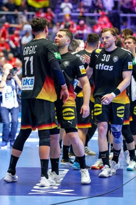 24 01 2026, Handball, Men s EHF EURO 2026, Germany Norway, Jyske Bank Boxing in Herning, Denmark, Main Round Happy faces after the win against Norway Marko Grgic Germany 71 next to Lukas Mertens Germany 36 Tom Kiesler Germany 30 Denmark