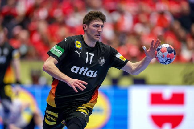 24 01 2026, Handball, Men s EHF EURO 2026, Germany Norway, Jyske Bank Boxen in Herning, Denmark, Main Round Lukas Zerbe Germany 17 Denmark