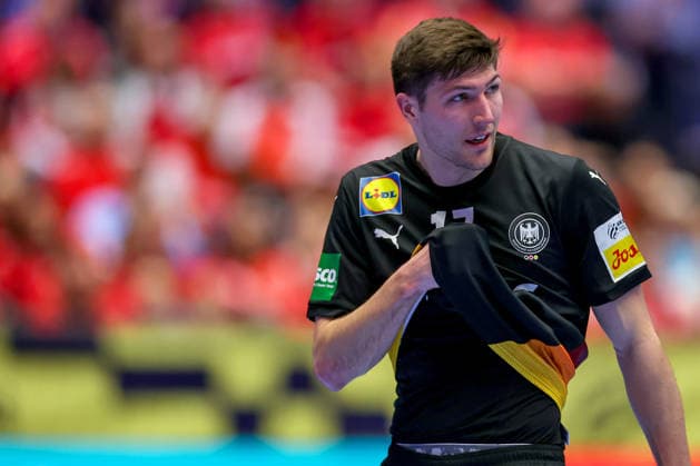24 01 2026, Handball, Men s EHF EURO 2026, Germany Norway, Jyske Bank Boxen in Herning, Denmark, Main Round Lukas Zerbe Germany 17 Denmark