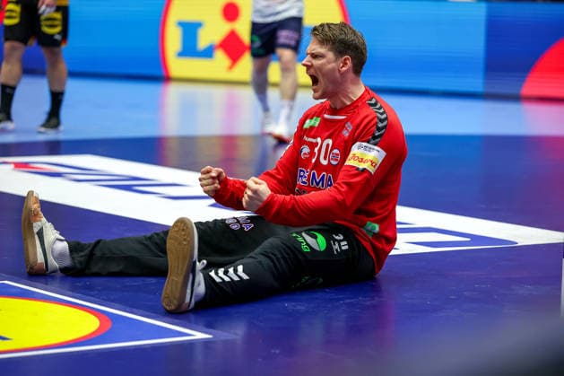 24 01 2026, Handball, Men s EHF EURO 2026, Germany Norway, Jyske Bank Boxen in Herning, Denmark, Main Round Torbjorn Sittrup Bergerud Norway 30 cheering Denmark