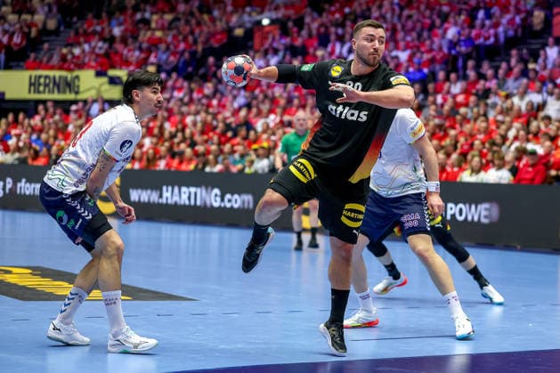 24 01 2026, Handball, Men s EHF EURO 2026, Germany Norway, Jyske Bank Boxen in Herning, Denmark, Main Round Jannik Kohlbacher Germany 80 Denmark