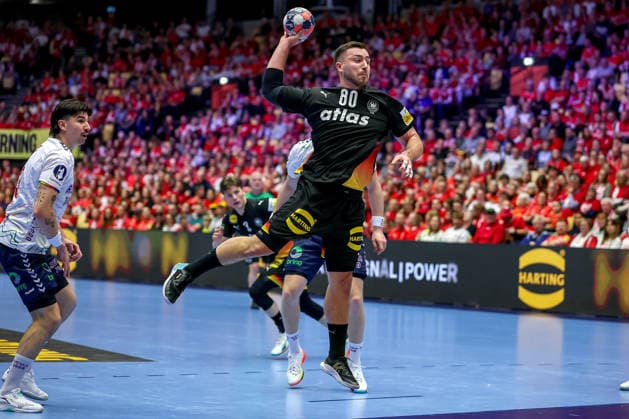 24 01 2026, Handball, Men s EHF EURO 2026, Germany Norway, Jyske Bank Boxen in Herning, Denmark, Main Round Jannik Kohlbacher Germany 80 Denmark