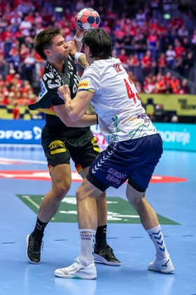 24 01 2026, Handball, Men s EHF EURO 2026, Germany Norway, Jyske Bank Boxen in Herning, Denmark, Main Round Renars Uscins Germany 23 in duel against Simen Ulstad Lyse Norway 43 Denmark