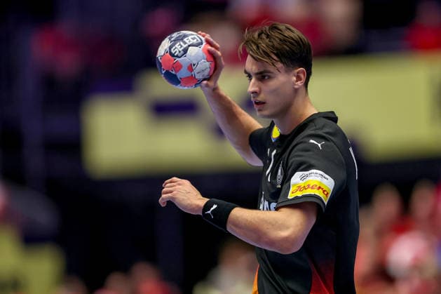 24 01 2026, Handball, Men s EHF EURO 2026, Germany Norway, Jyske Bank Boxen in Herning, Denmark, Main Round Julian Köster Germany 18 Denmark