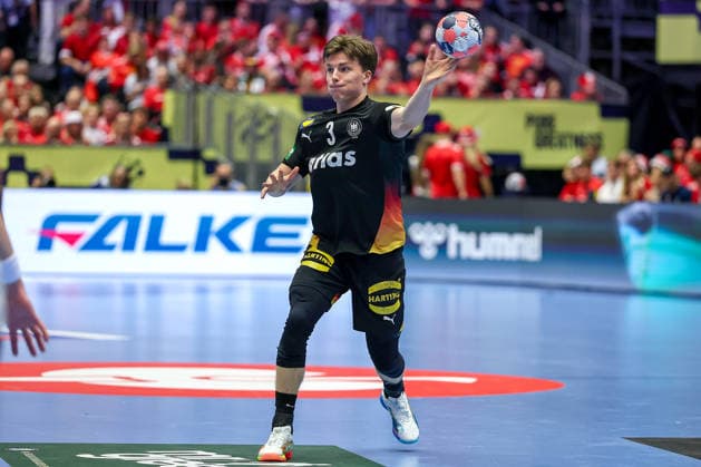 24 01 2026, Handball, Men s EHF EURO 2026, Germany Norway, Jyske Bank Boxen in Herning, Denmark, Main Round Nils Lichtlein Germany 03 Denmark