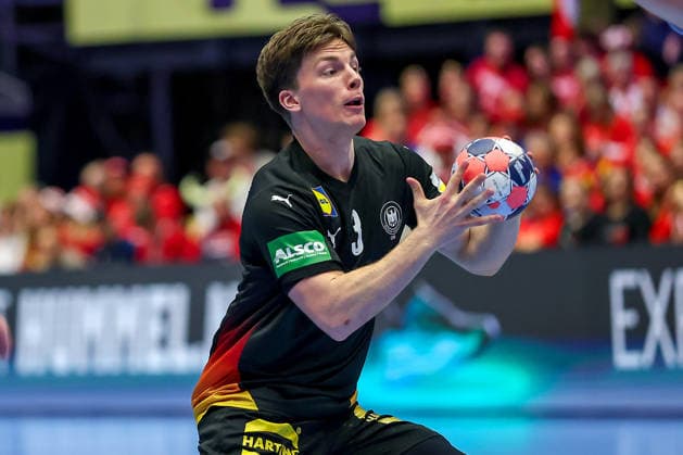24 01 2026, Handball, Men s EHF EURO 2026, Germany Norway, Jyske Bank Boxen in Herning, Denmark, Main Round Nils Lichtlein Germany 03 Denmark