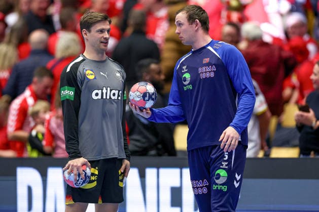 24 01 2026, Handball, Men s EHF EURO 2026, Germany Norway, Jyske Bank Boxen in Herning, Denmark, Main Round Rune Dahmke Germany 34 next to Sander Sagosen Norway 05 Denmark