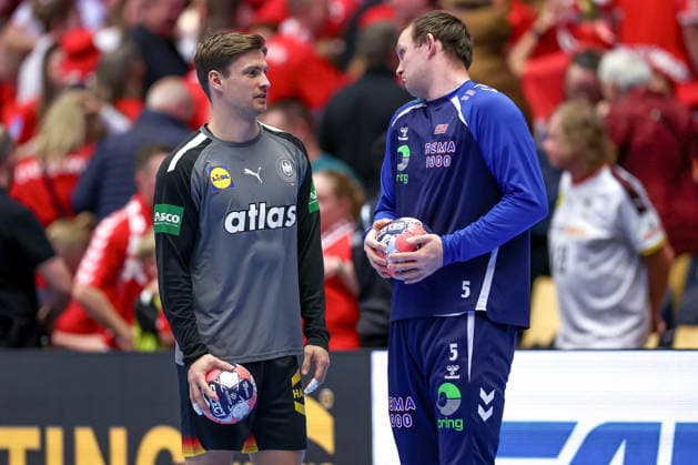 24 01 2026, Handball, Men s EHF EURO 2026, Germany Norway, Jyske Bank Boxen in Herning, Denmark, Main Round Rune Dahmke Germany 34 next to Sander Sagosen Norway 05 Denmark