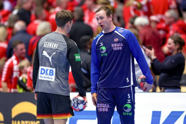 24 01 2026, Handball, Men s EHF EURO 2026, Germany Norway, Jyske Bank Boxen in Herning, Denmark, Main Round Rune Dahmke Germany 34 next to Sander Sagosen Norway 05 Denmark