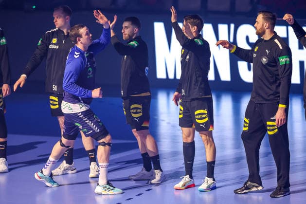 24 01 2026, Handball, Men s EHF EURO 2026, Germany Norway, Jyske Bank Boxen in Herning, Denmark, Main Round Rune Dahmke Germany 34 next to Sander Sagosen Norway 05 Denmark