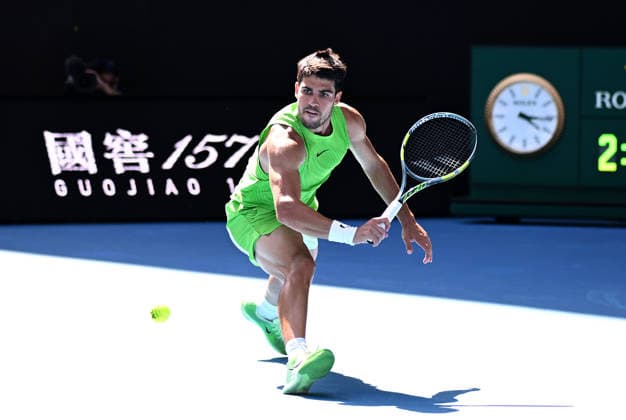 TENNIS AUSTRALIAN OPEN, Carlos Alcaraz of Spain in action during the Men™s 4th round match against Tommy Paul of USA on day 8 of the 2026 Australian Open tennis tournament at Melbourne Park in Melbourne, Sunday, January 25, 2026. ( NO ARCHIVING MELBOURNE VICTORIA AUSTRALIA  Copyright: xJAMESxROSSx 20260125125150226291
