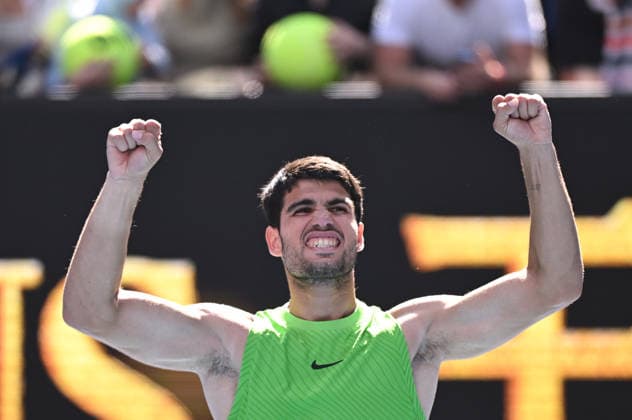 TENNIS AUSTRALIAN OPEN, Carlos Alcaraz of Spain celebrates winning the Men™s 4th round match against Tommy Paul of USA on day 8 of the 2026 Australian Open tennis tournament at Melbourne Park in Melbourne, Sunday, January 25, 2026. ( NO ARCHIVING MELBOURNE VICTORIA AUSTRALIA  Copyright: xJAMESxROSSx 20260125111628179307