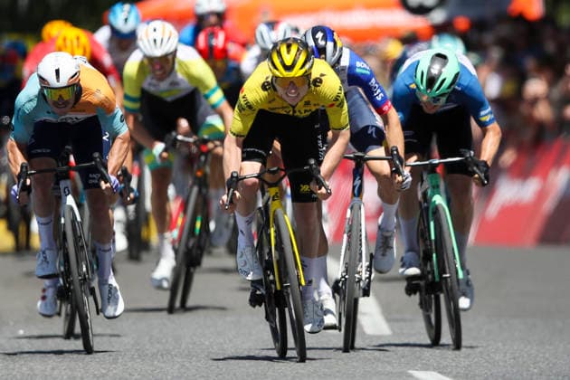 CYCLING TOUR DOWN UNDER, Matthew Brennan of Team Visma - Lease a Bike wins stage 5, Stirling circuit, 169.8km of the 2026 Men s Tour Down Under professional road bicycle race in Adelaide, Sunday, January 25, 2026. ( NO ARCHIVING, EDITORIAL USE ONLY ADELAIDE SOUTH AUSTRALIA AUSTRALIA  Copyright: xMATTxTURNERx 20260125190829740395
