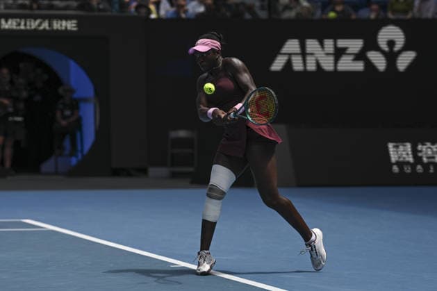 Australian Open 2026 MELBOURNE, AUSTRALIA - JANUARY 25: Victoria Mboko (CAN) in action against Aryna Sabalenka (not seen) during round 4 at the Australian Open grand slam tennis tournament at Melbourne Park in Melbourne, Australia on January 25, 2026 Mark Avellino Anadolu Melbourne Australia. Editorial use only. Please get in touch for any other usage.  Copyright: x2026xAnadoluxMarkxAvellinox