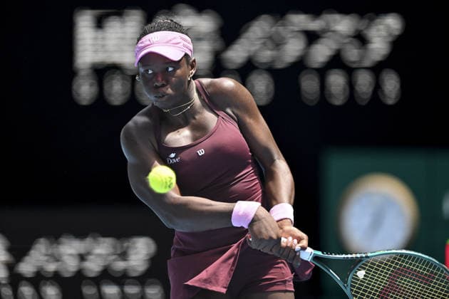 Australian Open 2026 MELBOURNE, AUSTRALIA - JANUARY 25: Victoria Mboko (CAN) in action against Aryna Sabalenka (not seen) during round 4 at the Australian Open grand slam tennis tournament at Melbourne Park in Melbourne, Australia on January 25, 2026 Mark Avellino Anadolu Melbourne Australia. Editorial use only. Please get in touch for any other usage.  Copyright: x2026xAnadoluxMarkxAvellinox
