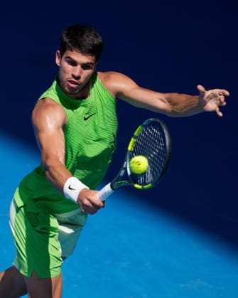 January 25, 2026: 1st seed CARLOS ALCARAZ of Spain in action against 19th seed TOMMY PAUL of the USA on Rod Laver Arena in a Men s Singles 4th round match on day 8 of the 2026 Australian Open in Melbourne, Australia. ALCARAZ won 76 64 75. Cal Media Melbourne Australia - ZUMAc04_ 20260125_faf_c04_026 Copyright: xSydneyxLowx