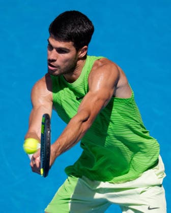 January 25, 2026: 1st seed CARLOS ALCARAZ of Spain in action against 19th seed TOMMY PAUL of the USA on Rod Laver Arena in a Men s Singles 4th round match on day 8 of the 2026 Australian Open in Melbourne, Australia. ALCARAZ won 76 64 75. Cal Media Melbourne Australia - ZUMAc04_ 20260125_faf_c04_027 Copyright: xSydneyxLowx