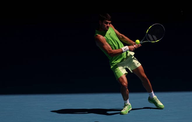 Carlos Alcaraz of Spain in action Australian Open tennis tournament, Day Eight, Melbourne Park, Australia - 25 Jan 2026Melbourne Melbourne Park Victoria (VIC) Australia  Copyright: xEllaxLing Shutterstockx 16380468o