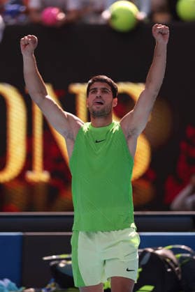 Carlos Alcaraz of Spain celebrates Australian Open tennis tournament, Day Eight, Melbourne Park, Australia - 25 Jan 2026Melbourne Melbourne Park Victoria (VIC) Australia  Copyright: xEllaxLing Shutterstockx 16380468b