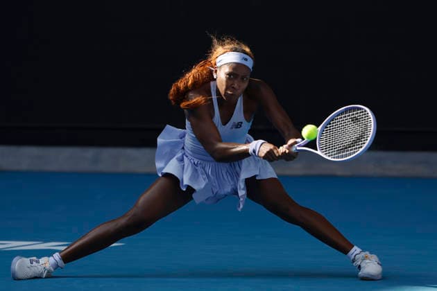 TENNIS AUSTRALIAN OPEN, Coco Gauff of USA in action during the Women™s 4th round match against Karolina Muchova of the Czech Republic on day 8 of the 2026 Australian Open tennis tournament at Melbourne Park in Melbourne, Sunday, January 25, 2026. ( NO ARCHIVING MELBOURNE VICTORIA AUSTRALIA  Copyright: xROBxPREZIOSOx 20260125144751422803