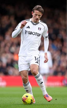 London, England, 24th January 2026. Sander Berge of Fulham during the Fulham vs Brighton and Hove Albion Premier League match at Craven Cottage, London. Picture credit should read: David Klein Sportimage EDITORIAL USE ONLY. No use with unauthorised audio, video, data, fixture lists, club league logos or live services. Online in-match use limited to 120 images, no video emulation. No use in betting, games or single club league player publications. SPI_058_DK_FULHAM_BRIGHTON SPI-4482-0050