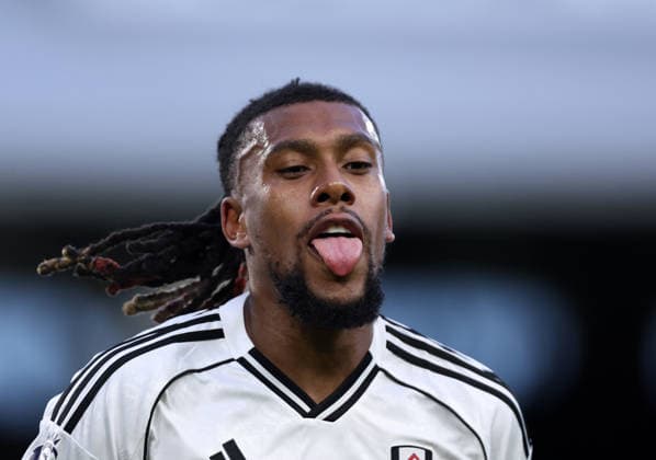 London, England, 24th January 2026. Alex Iwobi of Fulham during the Fulham vs Brighton and Hove Albion Premier League match at Craven Cottage, London. Picture credit should read: David Klein Sportimage EDITORIAL USE ONLY. No use with unauthorised audio, video, data, fixture lists, club league logos or live services. Online in-match use limited to 120 images, no video emulation. No use in betting, games or single club league player publications. SPI_091_DK_FULHAM_BRIGHTON SPI-4482-0083