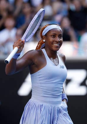 TENNIS AUSTRALIAN OPEN, Coco Gauff of USA celebrates winning the Women™s 4th round match against Karolina Muchova of the Czech Republic on day 8 of the 2026 Australian Open tennis tournament at Melbourne Park in Melbourne, Sunday, January 25, 2026. ( NO ARCHIVING MELBOURNE VICTORIA AUSTRALIA  Copyright: xJOELxCARRETTx 20260125198473270206