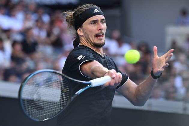 TENNIS AUSTRALIAN OPEN, Alexander Zverev of Germany in action during the Men™s 4th round match against Francisco Cerundolo of Argentina on day 8 of the 2026 Australian Open tennis tournament at Melbourne Park in Melbourne, Sunday, January 25, 2026. ( NO ARCHIVING MELBOURNE VICTORIA AUSTRALIA  Copyright: xJAMESxROSSx 20260125135748076160