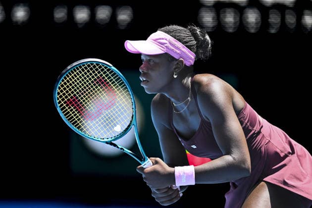 Australian Open 2026 MELBOURNE, AUSTRALIA - JANUARY 25: Victoria Mboko (CAN) in action against Aryna Sabalenka (not seen) during round 4 at the Australian Open grand slam tennis tournament at Melbourne Park in Melbourne, Australia on January 25, 2026 Mark Avellino Anadolu Melbourne Australia. Editorial use only. Please get in touch for any other usage.  Copyright: x2026xAnadoluxMarkxAvellinox