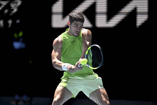 Australian Open 2026 MELBOURNE, AUSTRALIA - JANUARY 25: Carlos Alcaraz (ESP) in action against Tommy Paul (USA) (not seen) during round 4 at the Australian Open grand slam tennis tournament at Melbourne Park in Melbourne, Australia on January 25, 2026 Mark Avellino Anadolu Melbourne Australia. Editorial use only. Please get in touch for any other usage.  Copyright: x2026xAnadoluxMarkxAvellinox