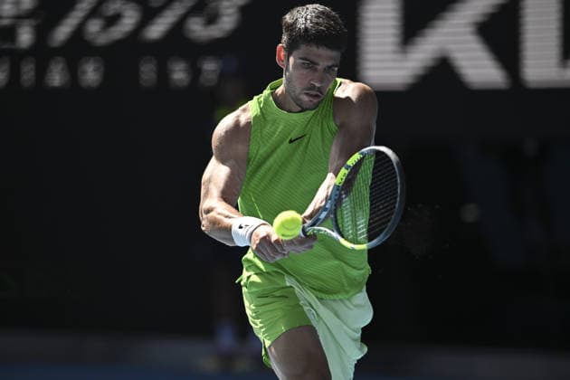 Australian Open 2026 MELBOURNE, AUSTRALIA - JANUARY 25: Carlos Alcaraz (ESP) in action against Tommy Paul (USA) (not seen) during round 4 at the Australian Open grand slam tennis tournament at Melbourne Park in Melbourne, Australia on January 25, 2026 Mark Avellino Anadolu Melbourne Australia. Editorial use only. Please get in touch for any other usage.  Copyright: x2026xAnadoluxMarkxAvellinox