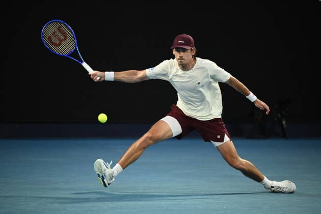 TENNIS AUSTRALIAN OPEN, Alex de Minaur of Australia in action during the Men™s 4th round match against Alexander Bublik of Kazakhstan on day 8 of the 2026 Australian Open tennis tournament at Melbourne Park in Melbourne, Sunday, January 25, 2026. ( NO ARCHIVING MELBOURNE VICTORIA AUSTRALIA  Copyright: xJOELxCARRETTx 20260125139738073554