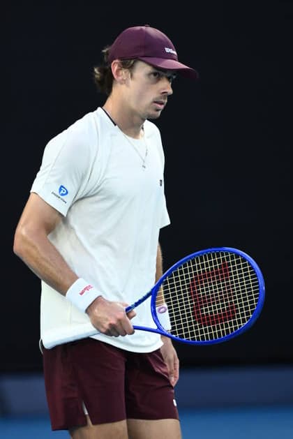 TENNIS AUSTRALIAN OPEN, Alex de Minaur of Australia looks on during the Men™s 4th round match against Alexander Bublik of Kazakhstan on day 8 of the 2026 Australian Open tennis tournament at Melbourne Park in Melbourne, Sunday, January 25, 2026. ( NO ARCHIVING MELBOURNE VICTORIA AUSTRALIA  Copyright: xJOELxCARRETTx 20260125143333668420
