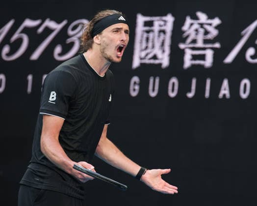 Alexander Zverev reacts angry,anger,disappointed,disappointment,emotion, Australian Open 2026, Melbourne Park, Melbourne, Victoria, Australia Copyright: xJuergenxHasenkopfx