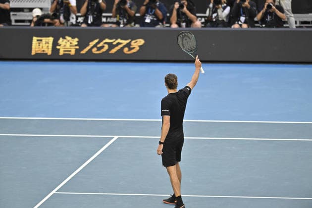 Australian Open 2026 MELBOURNE, AUSTRALIA - JANUARY 25: Alexander Zverev (GER) acknowledges the crowd after winning his round 4 match against Francisco Cerundolo (ARG) (not seen) at the Australian Open grand slam tennis tournament at Melbourne Park in Melbourne, Australia on January 25, 2026 Mark Avellino Anadolu Melbourne Australia. Editorial use only. Please get in touch for any other usage.  Copyright: x2026xAnadoluxMarkxAvellinox