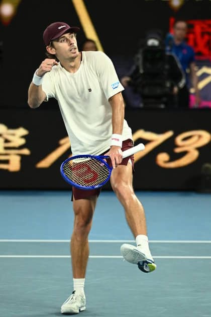 TENNIS AUSTRALIAN OPEN, Alex de Minaur of Australia celebrates winning the Men™s 4th round match against Alexander Bublik of Kazakhstan on day 8 of the 2026 Australian Open tennis tournament at Melbourne Park in Melbourne, Sunday, January 25, 2026. ( NO ARCHIVING MELBOURNE VICTORIA AUSTRALIA  Copyright: xJOELxCARRETTx 20260125161280542709