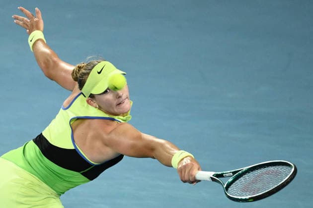 TENNIS AUSTRALIAN OPEN, Mirra Andreeva of Russia in action during the Women™s 4th round match against Elina Svitolina of Ukraine on day 8 of the 2026 Australian Open tennis tournament at Melbourne Park in Melbourne, Sunday, January 25, 2026. ( NO ARCHIVING MELBOURNE VICTORIA AUSTRALIA  Copyright: xJOELxCARRETTx 20260125195224671500