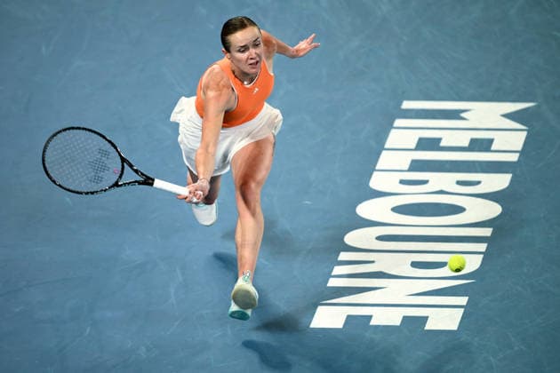 TENNIS AUSTRALIAN OPEN, Elina Svitolina of Ukraine in action during the Women™s 4th round match against Mirra Andreeva of Russia on day 8 of the 2026 Australian Open tennis tournament at Melbourne Park in Melbourne, Sunday, January 25, 2026. ( NO ARCHIVING MELBOURNE VICTORIA AUSTRALIA  Copyright: xJOELxCARRETTx 20260125152743122719