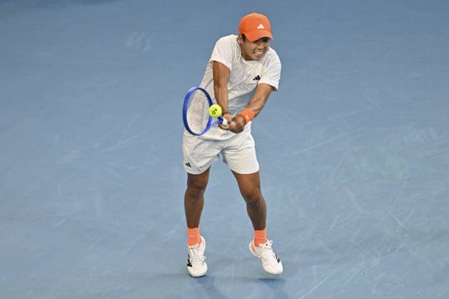 Australian Open 2026 MELBOURNE, AUSTRALIA - JANUARY 25: Learner Tien (USA) in action against Daniil Medvedev (not seen) in round 4 at the Australian Open grand slam tennis tournament at Melbourne Park in Melbourne, Australia on January 25, 2026 Mark Avellino Anadolu Melbourne Australia. Editorial use only. Please get in touch for any other usage.  Copyright: x2026xAnadoluxMarkxAvellinox