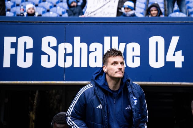 25.01.2026, Fussball, 2. Bundesliga, Saison 2025 2026, 19. Spieltag, FC Schalke 04 - 1. FC Kaiserslautern, Torwart Kevin Müller (FC Schalke 04) xRHR-FOTO YYx *** 25 01 2026, Football, 2 Bundesliga, Season 2025 2026, Matchday 19, FC Schalke 04 1 FC Kaiserslautern, Goalkeeper Kevin Müller FC Schalke 04 xRHR PHOTO YYx Copyright: KROEGER RHR-FOTOx RHR-FOTO YY