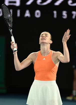 TENNIS AUSTRALIAN OPEN, Elina Svitolina of Ukraine celebrates after winning the Women™s 4th round match against Mirra Andreeva of Russia on day 8 of the 2026 Australian Open tennis tournament at Melbourne Park in Melbourne, Sunday, January 25, 2026. ( NO ARCHIVING MELBOURNE VICTORIA AUSTRALIA  Copyright: xJOELxCARRETTx 20260125187626989736