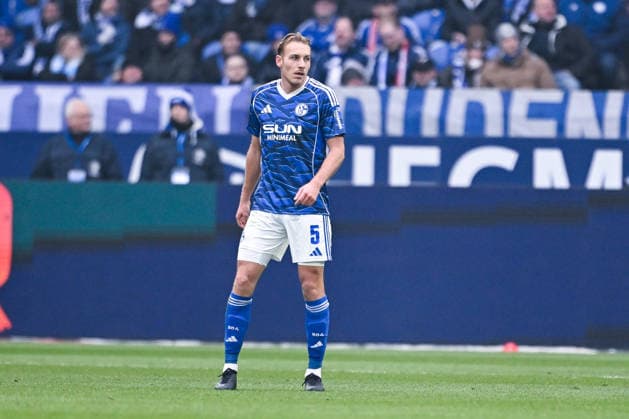 25 01 2026, Football, 2 Bundesliga, Season 2025 2026, Matchday 19, FC Schalke 04 1 FC Kaiserslautern, Timo Becker FC Schalke 04 xRHR PHOTO YYx Copyright: KROEGER RHR-FOTOx RHR-FOTO YY