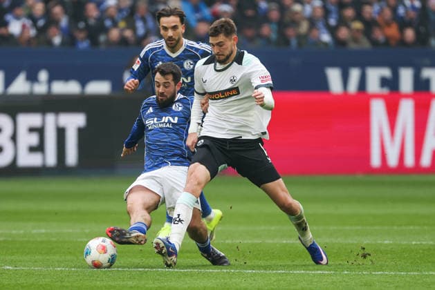 2 Bundesliga FC Schalke 04 1 FC Kaiserslautern on 25 01 2026 at the Veltins Arena in Schalke Amin Younes Schalke 8 vs Atanas Chernev Kaiserslautern 16 MH