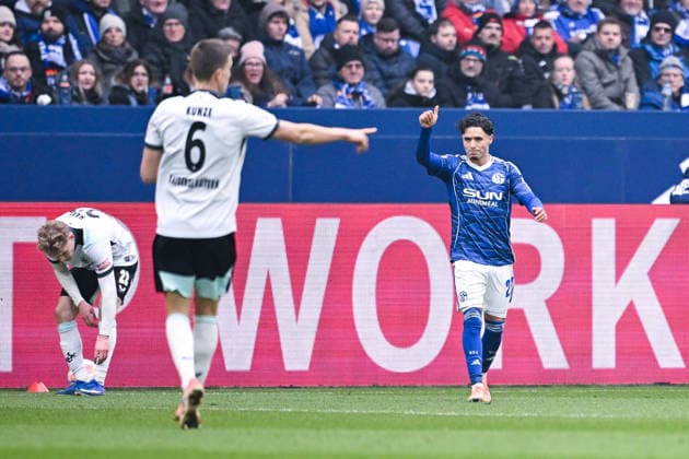 25 01 2026, Football, 2 Bundesliga, Season 2025 2026, Matchday 19, FC Schalke 04 1 FC Kaiserslautern, Soufiane El Faouzi FC Schalke 04 xRHR PHOTO YYx Copyright: KROEGER RHR-FOTOx RHR-FOTO YY