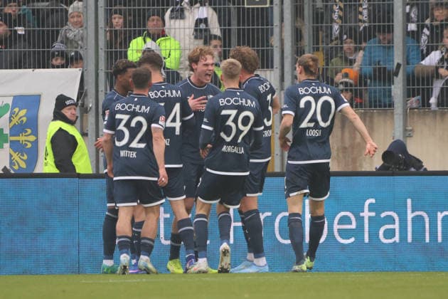 25 01 2026, Soccer, Men, 2 Bundesliga, Season 2025 2026, SV 07 Elversberg VfL Bochum 1848, Goal celebration to 0 1, Goalscorer Mats Pannewig VfL Bochum 1848 Elversberg Ursapharm Arena an der Kaiserlinde Saarland Germany DEU Copyright: xSebastianxBachx