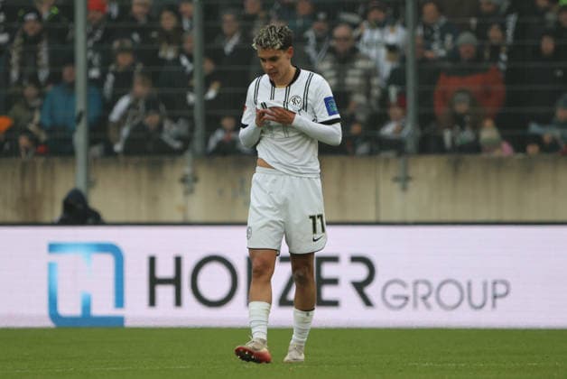 25 01 2026, Football, Men, 2 Bundesliga, Season 2025 2026, SV 07 Elversberg VfL Bochum 1848, Frederik Schmahl SV 07 Elversberg disappointed Elversberg Ursapharm Arena an der Kaiserlinde Saarland Germany DEU Copyright: xSebastianxBachx