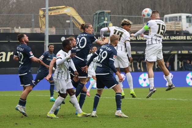25 01 2026, Football, Men, 2 Bundesliga, Season 2025 2026, SV 07 Elversberg VfL Bochum 1848, Lukas Pinckert SV 07 Elversberg , Bambase Conte SV 07 Elversberg , Leandro Morgalla VfL Bochum 1848 , Noah Loosli VfL Bochum 1848 Elversberg Ursapharm Arena an der Kaiserlinde Saarland Germany DEU Copyright: xSebastianxBachx