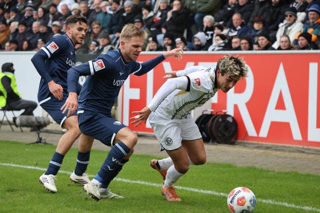 25 01 2026, Football, Men, 2 Bundesliga, Season 2025 2026, SV 07 Elversberg VfL Bochum 1848, Nicholas Mickelson SV 07 Elversberg , Kjell Arik Wätjen VfL Bochum 1848 , Leandro Morgalla VfL Bochum 1848 Elversberg Ursapharm Arena an der Kaiserlinde Saarland Germany DEU Copyright: xSebastianxBachx